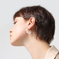 Lady C Shape Inlaid Pearls Alloy Pearl Earrings main image 4