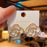 South Korea's High-level Sense Of Light Luxury Temperament White Camellia Earrings Simple Atmosphere Retro Earrings main image 4