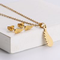 304 Stainless Steel 18K Gold Plated Simple Style Plating Animal Pendant Necklace main image 6