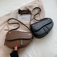 Niche Bag Female 2021 New Fashion Casual One-shoulder Messenger Texture Underarm Bag Commuter Bag main image 1