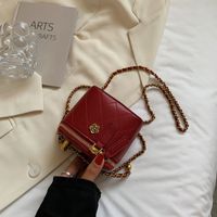سلسلة صغيرة من الحقائب الصغيرة للنساء 2021 مظروف أحمر جديد ، حقيبة نسائية ذات كتف واحد ، حقيبة أزياء كورية غير رسمية main image 6