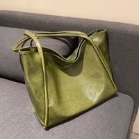 Soft Leather Big Handbag New 2021 Fall Winter Fashion Retro Shoulder Commuter Work Women's Bag Solid Color Tote Bag main image 6