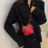سلسلة صغيرة من الحقائب الصغيرة للنساء 2021 مظروف أحمر جديد ، حقيبة نسائية ذات كتف واحد ، حقيبة أزياء كورية غير رسمية sku image 2