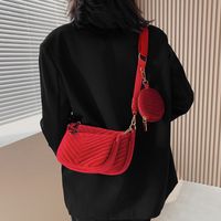 2021 New Autumn And Winter Gold Velvet One-shoulder Wide Shoulder Strap Bag Fashion Casual Messenger Small Bag sku image 8