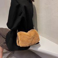 Bag 2021 New Plush Small Square Bag Simple Western Style Autumn And Winter Shoulder Textured Women 's Bag Fashionable Furry Crossbody Bag sku image 3