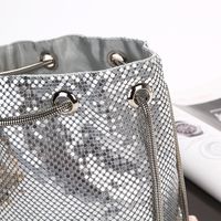 Creative Korean Fashion Sequin Pumping Bucket Bag Diamond Evening Bag Chain Shoulder Messenger Bag main image 3