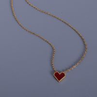 L165 French Entry Lux Red Heart Enamel Clavicle Chain Necklace Titanium Steel 18k Gold Vintage Heart Shaped Clavicle Necklace main image 1