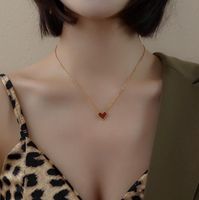 L165 French Entry Lux Red Heart Enamel Clavicle Chain Necklace Titanium Steel 18k Gold Vintage Heart Shaped Clavicle Necklace main image 3