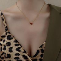 L165 French Entry Lux Red Heart Enamel Clavicle Chain Necklace Titanium Steel 18k Gold Vintage Heart Shaped Clavicle Necklace main image 5