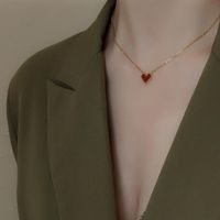 L165 French Entry Lux Red Heart Enamel Clavicle Chain Necklace Titanium Steel 18k Gold Vintage Heart Shaped Clavicle Necklace main image 6