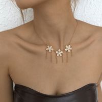 European And American Simple Single-layer Necklace Diamond Tassel Flower Necklace Retro Clavicle Chain main image 2