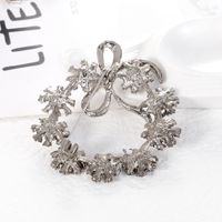 Korean Style Retro Forest Flower Wreath Brooch Alloy Color Diamond Temperament Bow Brooch Simple Brooch Wholesale main image 2