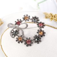 Korean Style Retro Forest Flower Wreath Brooch Alloy Color Diamond Temperament Bow Brooch Simple Brooch Wholesale main image 5