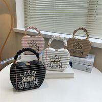 2021 New Box Bag Chain Messenger Bag Crown Bag Handbag Vertical Small Square Bag main image 2