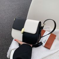 Small Bags 2021 New Fashion Stitching Contrast Messenger Bag Autumn And Winter Underarm Bag main image 6