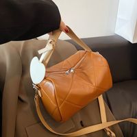Fashion Texture Handbag 2021 New Niche Rhomboid Pillow Bag Messenger Bag main image 6