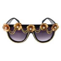 Summer Retro Fashion  Retro Charming Elegant Cat Eye Diamond  Sunglasses Flower Crystal Sunglasses Nihaojewelry Wholesale sku image 1
