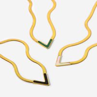 Collar De Oro De 18k De Acero Inoxidable Con Cadena Plana De Serpiente En Forma De V main image 6