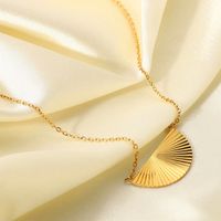 New 18k Gold-plated Stainless Steel Necklace Golden Fan-shaped Split Flower Pendant Necklace Jewelry main image 1