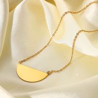 New 18k Gold-plated Stainless Steel Necklace Golden Fan-shaped Split Flower Pendant Necklace Jewelry main image 3