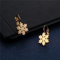 Stainless Steel Snowflake Earrings Glossy Laser Cut 18k Gold Earrings Christmas Ice Flower Earrings main image 3