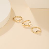 2021 Creative Simple Temperament Women's Jewelry Geometric Twist Alloy Hug Arm Ring 3-piece Set main image 4