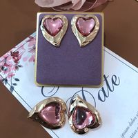 New Temperament Pink Love Stud Earrings Personality Fashion Retro Palace Style Ear Clip main image 3
