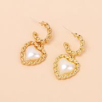 Retro Geometric C-shaped Love Pearl Pendant Earrings Fashion Design Temperament Earrings main image 3