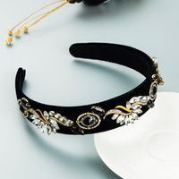 Autumn And Winter New Baroque Style Crystal Pattern Headband Retro Flannel Wide-brimmed Hair Accessories main image 4