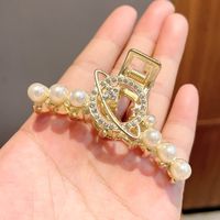 Sen-line Sweet Windy Hair Catching Medium Pearl Catching Clip Shark Clip French Back Head Plate Hairpin Headdress sku image 1