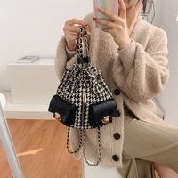 Autumn And Winter New Trend Korean Women's Bag Chain Bucket Backpack main image 1