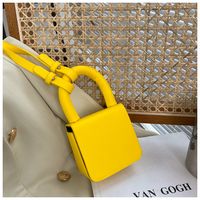 Fashion Candy Color Western-style One-shoulder Messenger Lipstick Bag sku image 2