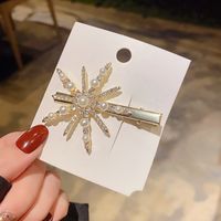 Korean Personality Snowflake Tide Hairpin Female Retro Baroque Palace Style Pearl Rhinestone Side Clip Bangs Clip Bb Clip sku image 1