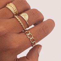 Korean Geometric Chain Ring Retro European And American Plated 18k Gold Hollow Closed Ring main image 3