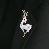 Christmas New Holiday Gifts Drip Oil Animal Clothing Deer Sweater Brooch main image 3