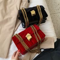 New Velvet Small Bag 2020 New Korean Messenger Bag Chain Shoulder Fashion Small Square Bag main image 5