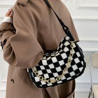 Autumn And Winter Plush Handbags 2021 New Fashion Checkerboard Single Shoulder Messenger Chain Big Bag main image 6