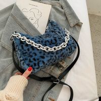 Plush Bag Female Autumn And Winter 2021 New Thick Chain One Shoulder Messenger Underarm Bag main image 6
