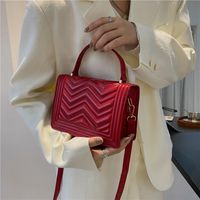 New Fashion Solid Color Creasing Handbags Shoulder Bags main image 4