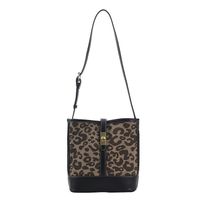 Retro New Bucket Bag Korean Fashion Hit Color Printing Leopard Print One-shoulder Messenger Bag sku image 5