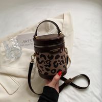 Popular Bags 2021 New Bags Bags Messenger Bag Autumn And Winter All-match Retro Bucket Bag sku image 2