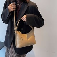 Single Shoulder Messenger Bag 2021 New Solid Color Fashion Lychee Pattern Underarm Bag sku image 2
