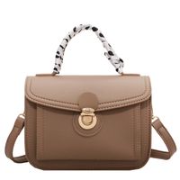 2021 Autumn New Trendy Fashion One-shoulder Messenger Small Bag High-end Retro Western Style Handbag sku image 1