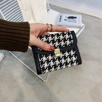 Wallet Female Thin Section 2021 New Houndstooth Short Wallet Fabric Multi-card Card Holder sku image 1