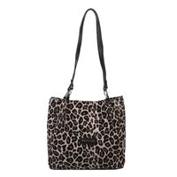 Leopard Print Fashion Pendant Large Capacity Autumn And Winter Tote Bag main image 3