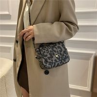 Autumn Trendy Fashion Casual Retro Popular Western Style Underarm Small Bag main image 6