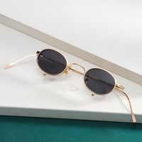 Europäische Und Amerikanische Retro Steampunk Kleine Rahmen Sonnenbrille Herren Persönlichkeit Hip Hop Runde Rahmen Flip Sonnenbrille Weibliche Trend Ige Shades main image 6