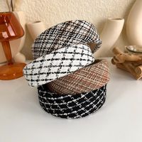 Plaid Pattern Sponge Broad-brimmed Headband main image 1