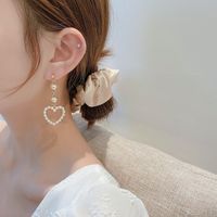 Retro Style Love Pearl Earrings Korean Temperamentlong Peach Heart Earrings main image 3