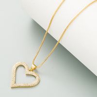 Kreative Herzförmige Anhänger Halskette Weiblich Messing 18k Vergoldet Mit Zirkonia In Schlüsselbeinkette main image 1